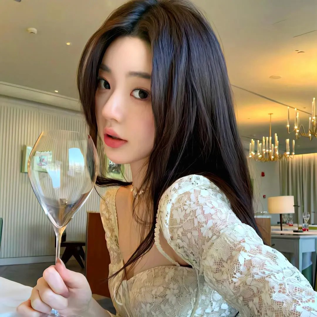 身价三亿的老娘被送进了养老院